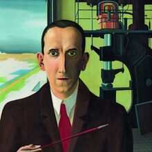 Gemälde mit klaren Farben und Strukturen. Im Vordergrund ein Mann mit langem Pinsel in seiner rechten Hand. Nur sein Oberkörper ist abgebildet. Im Hintergrund eine Fabrikanlage auf der rechten Seite sowie Landschaft auf der linken Seite.